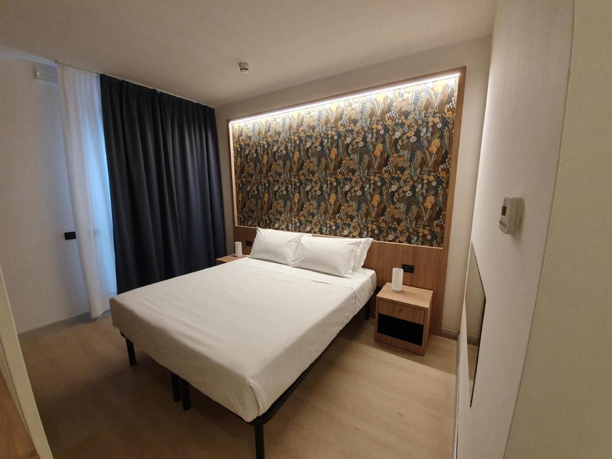 Aquasole Hotel Mercallo Bagian luar foto